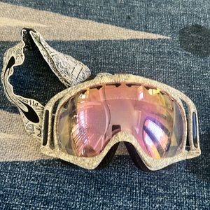 Oakley unisex ski goggles